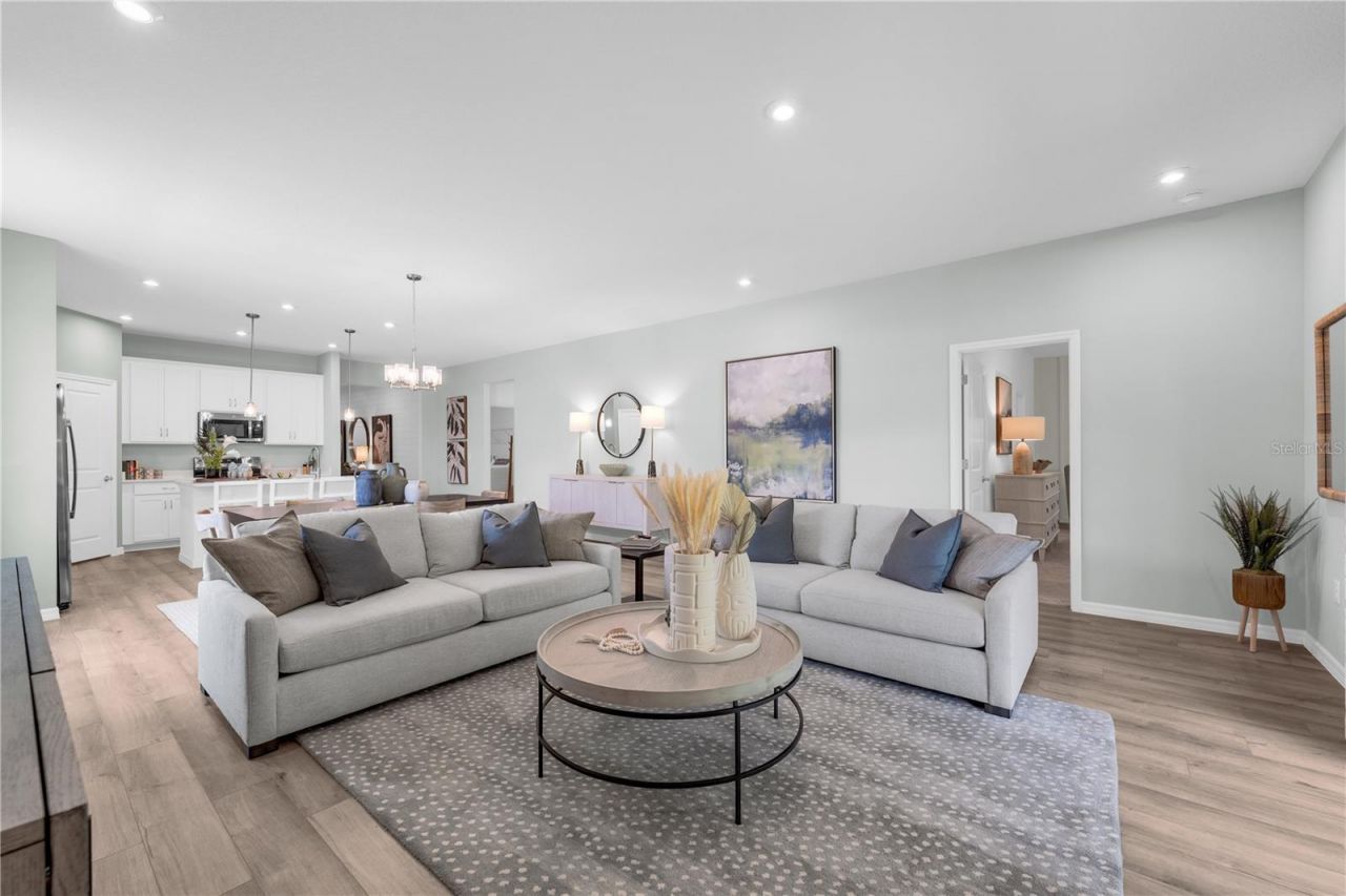 823 Pebble Crest Lane, Eagle Lake, FL 33839 Photo