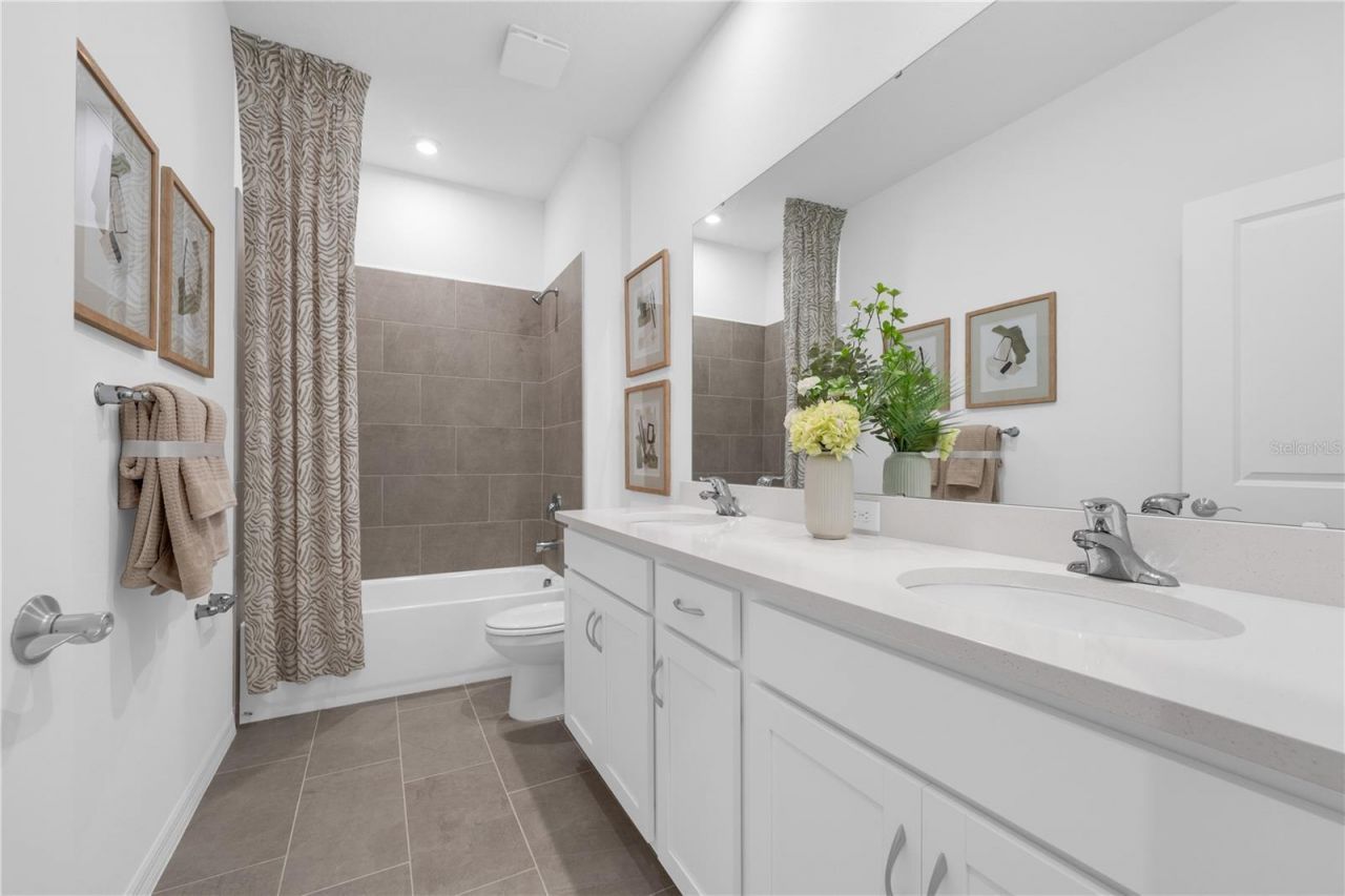 823 Pebble Crest Lane, Eagle Lake, FL 33839 Photo
