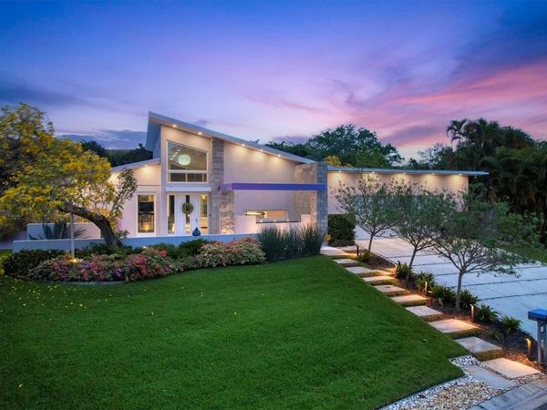1556 EASTBROOK DRIVE , SARASOTA, FL 34231