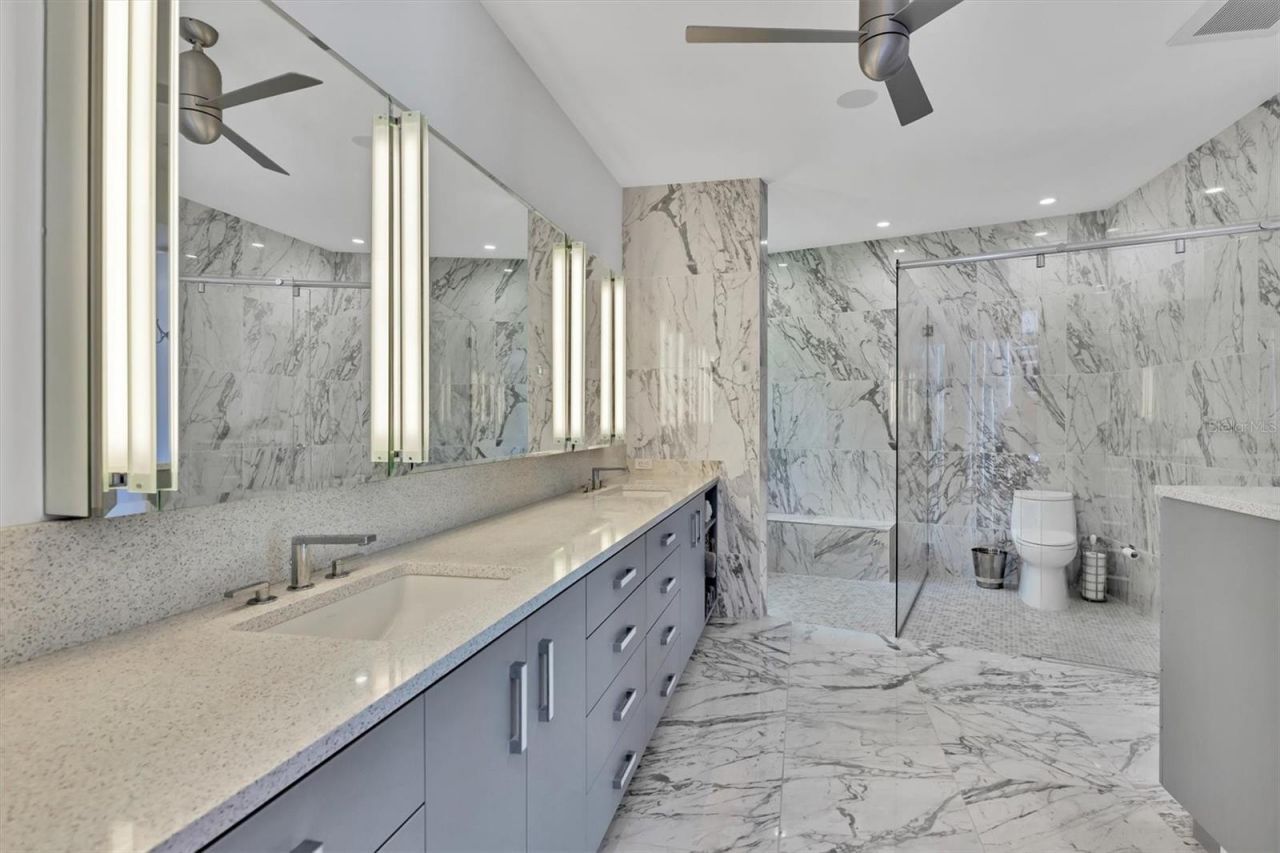 1556 Eastbrook Drive, Sarasota, FL 34231 Photo