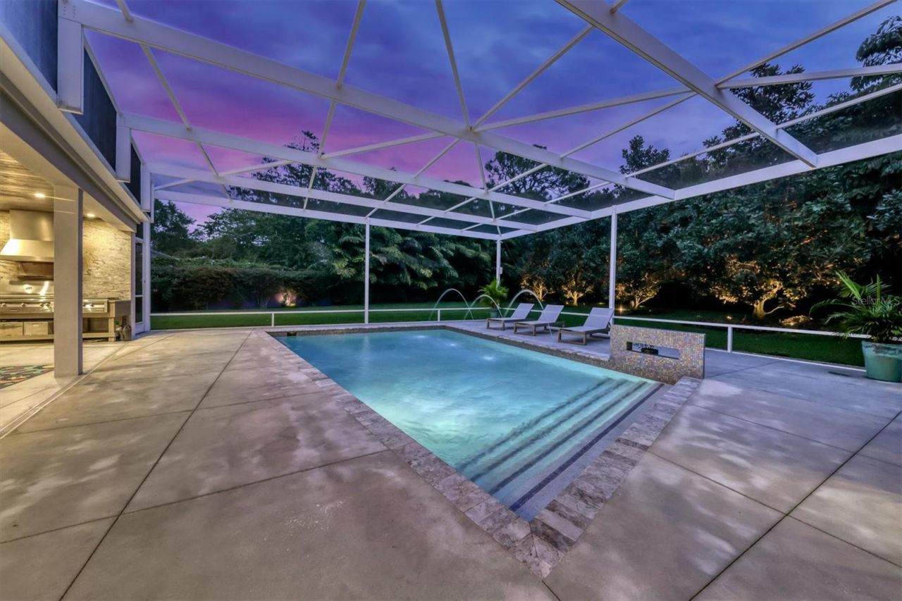1556 Eastbrook Drive, Sarasota, FL 34231 Photo