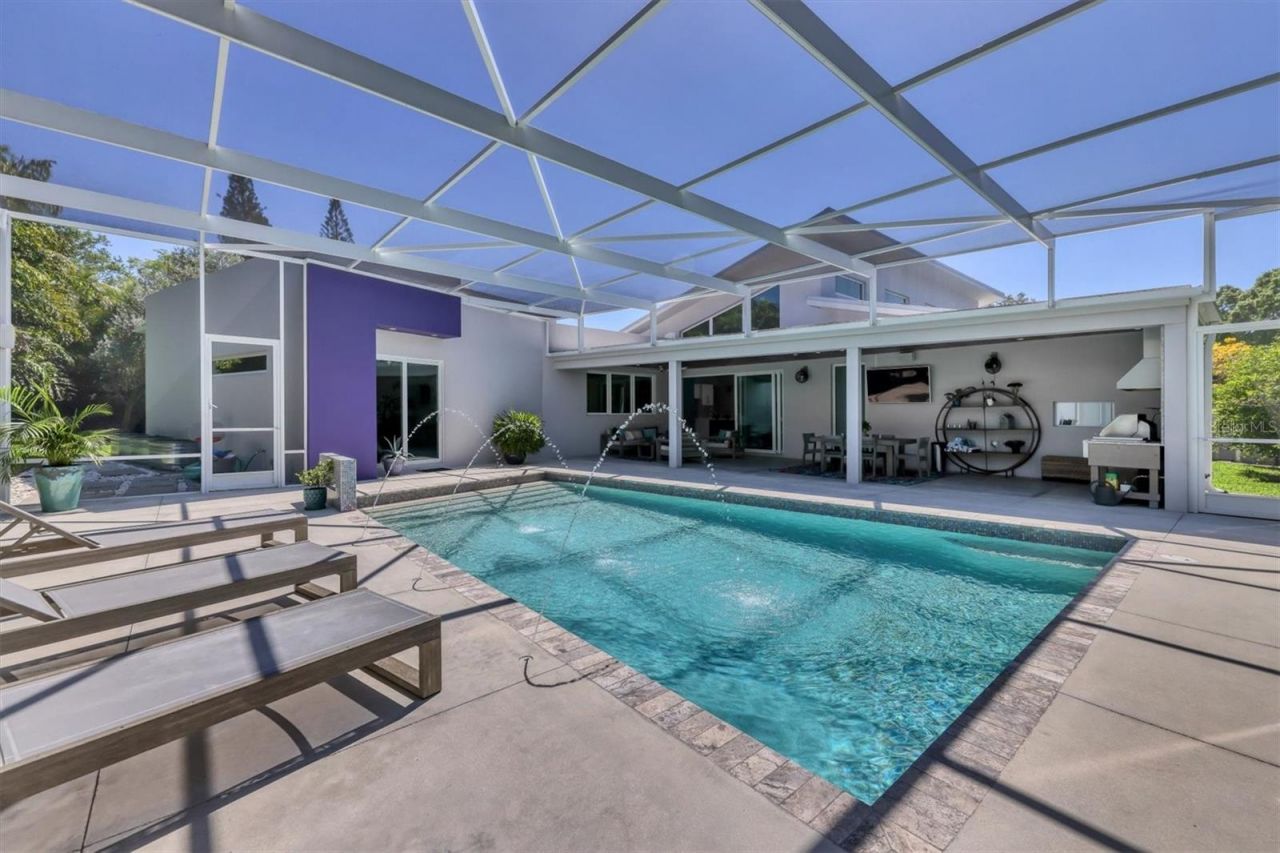 1556 Eastbrook Drive, Sarasota, FL 34231 Photo