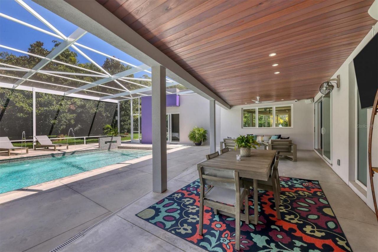 1556 Eastbrook Drive, Sarasota, FL 34231 Photo