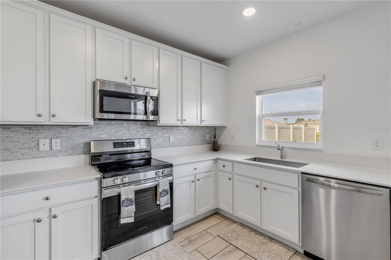 3986 Willowbrook Drive , Edgewater, FL 32141 Photo