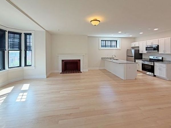 105 Paige, Unit 401, Lowell, MA 01852