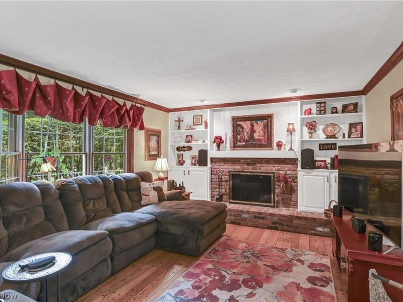577 Debbington Drive, Bay Village, OH 44140 Photo 14