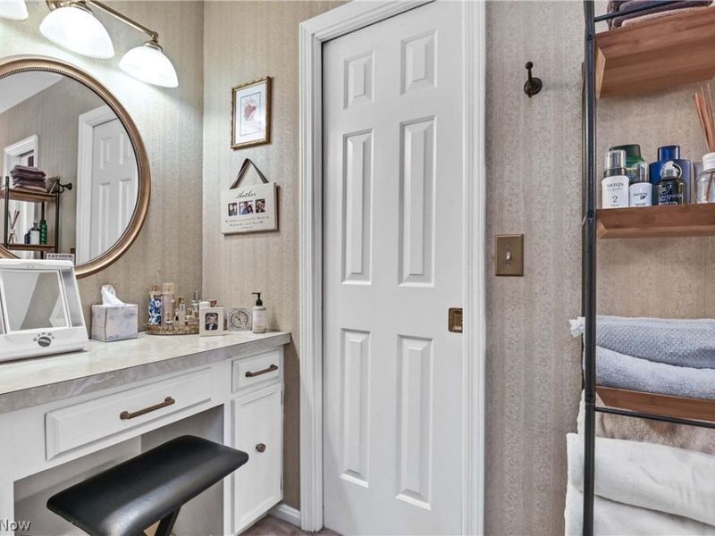 577 Debbington Drive, Bay Village, OH 44140 Photo 27