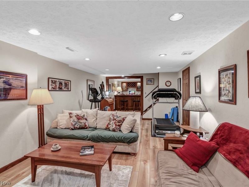 577 Debbington Drive, Bay Village, OH 44140 Photo 39