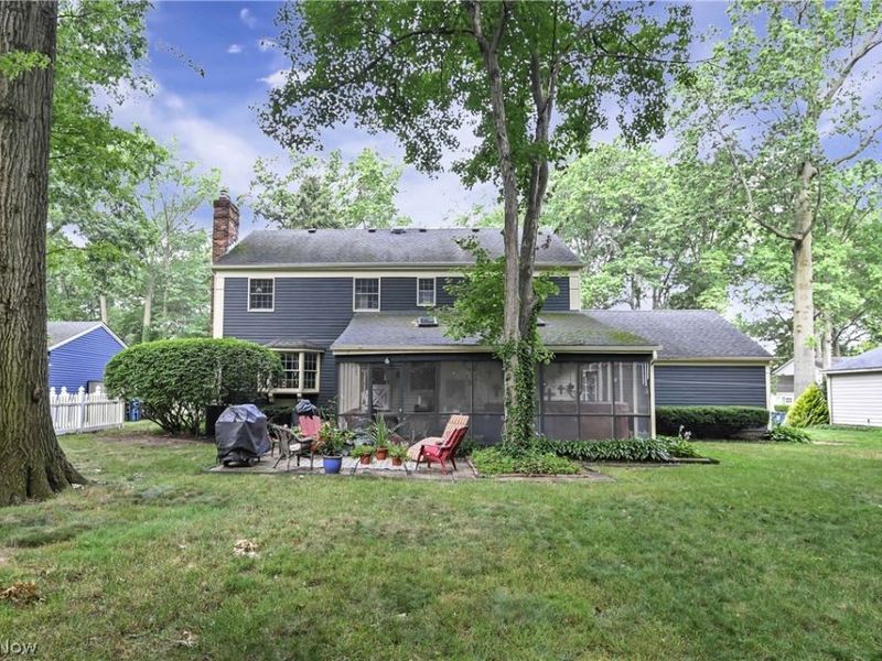 577 Debbington Drive, Bay Village, OH 44140 Photo 6