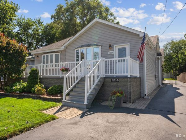15226 Kilpatrick Avenue, Oak Forest, IL 60452