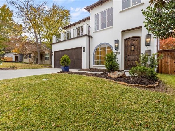 3904 W 5th Street, Fort Worth, TX 76107