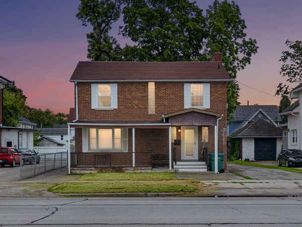 1406 Lincolnway , La Porte, IN 46350