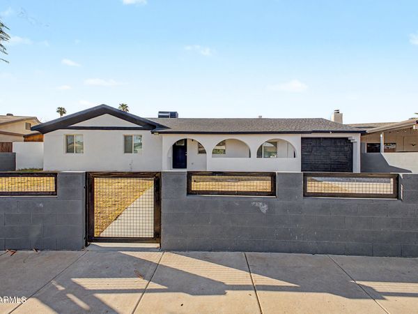 6340 W AVALON Drive, Phoenix, AZ 85033
