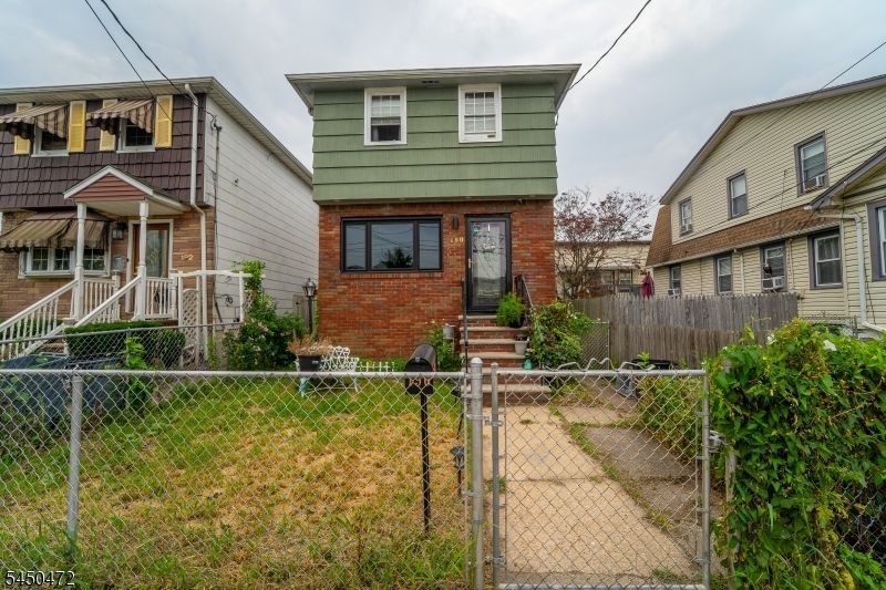 190 Devon Ter, Kearny, NJ 07032 Main Photo