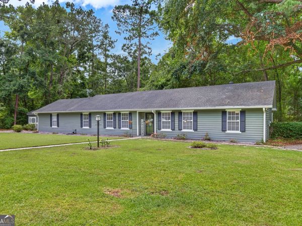 901 Queens Court, Hinesville, GA 31313