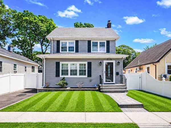 1365 Langdon Boulevard, Rockville Centre, NY 11570
