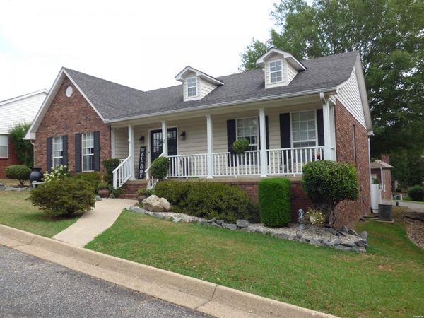 10 MANCHESTER Lane, Hot Springs, AR