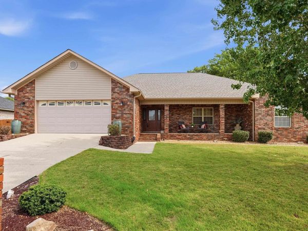 105 WOLFHOWL Lane, Hot Springs, AR 71913
