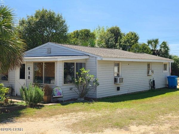 618 Gardenia Street, Panama City Beach, FL 32407