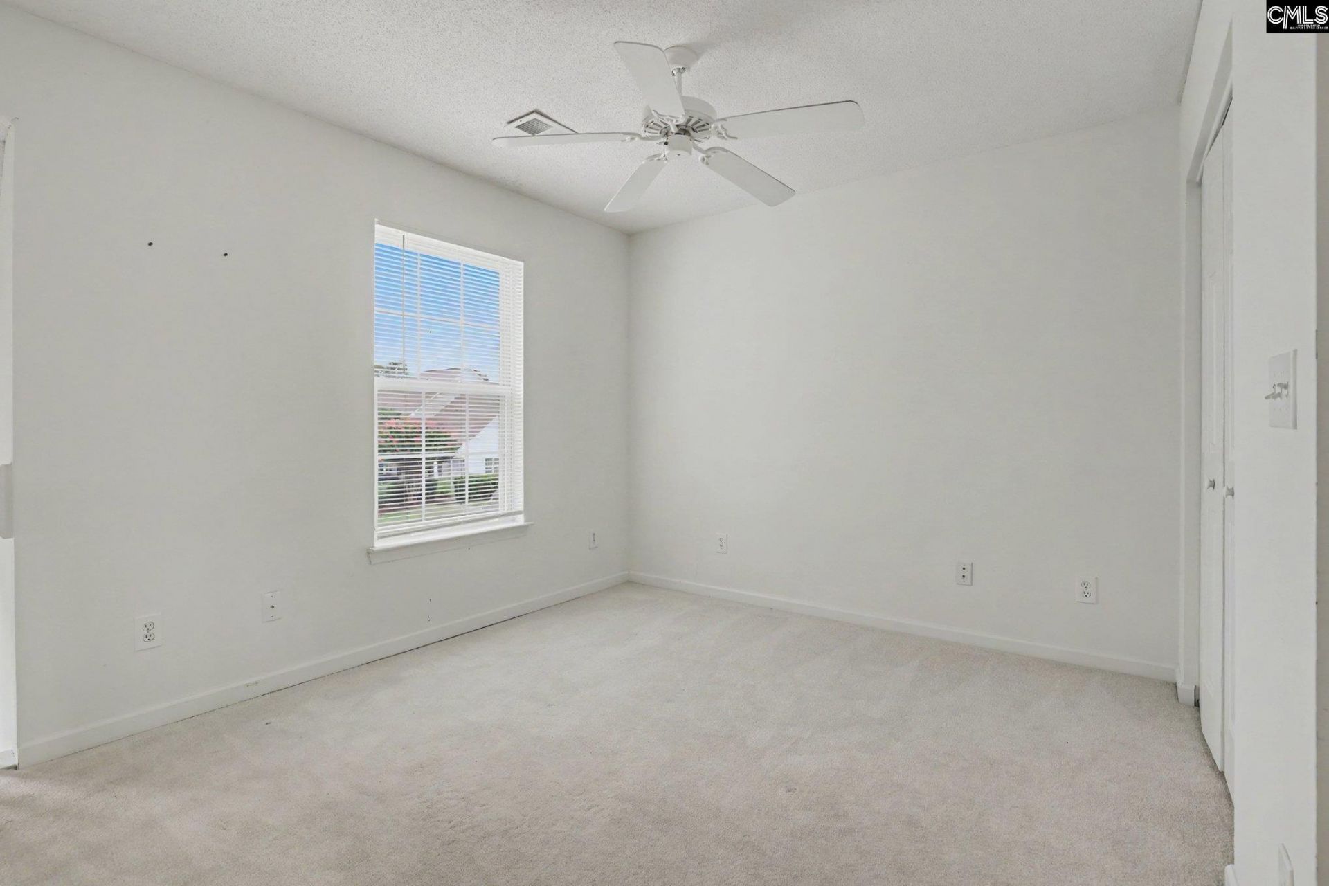 62 Portrait Lane  Photo 11