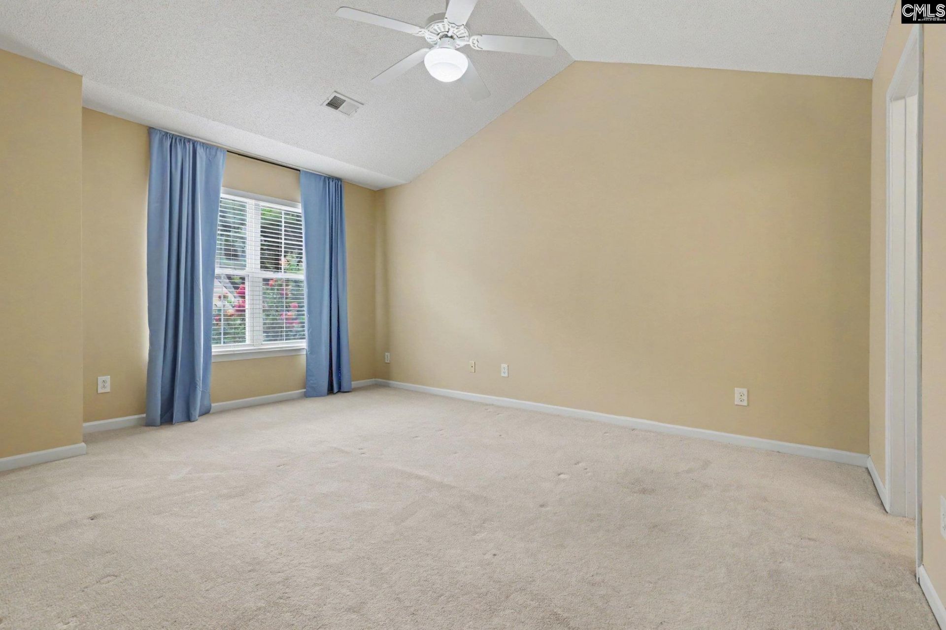 62 Portrait Lane  Photo 13