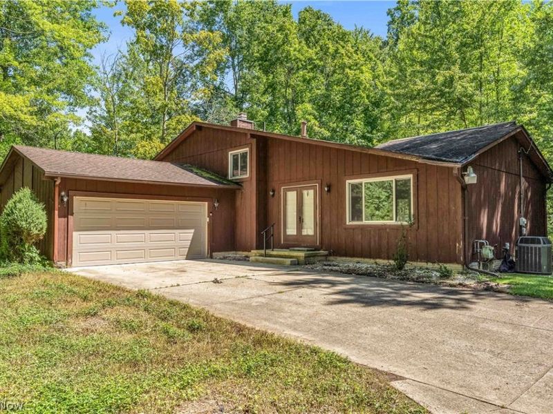 27371 Bagley Road, Olmsted Township, OH 44138 Photo 1