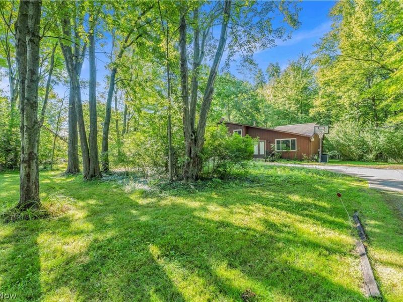 27371 Bagley Road , Olmsted Township, OH 44138 Photo 33