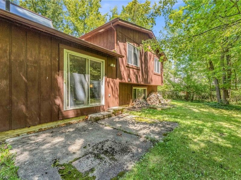 27371 Bagley Road, Olmsted Township, OH 44138 Photo 34