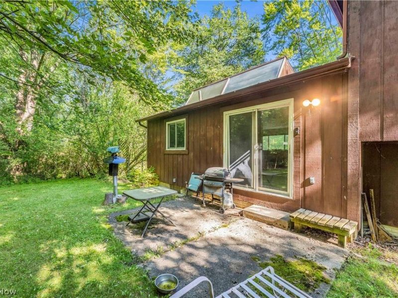 27371 Bagley Road , Olmsted Township, OH 44138 Photo 34