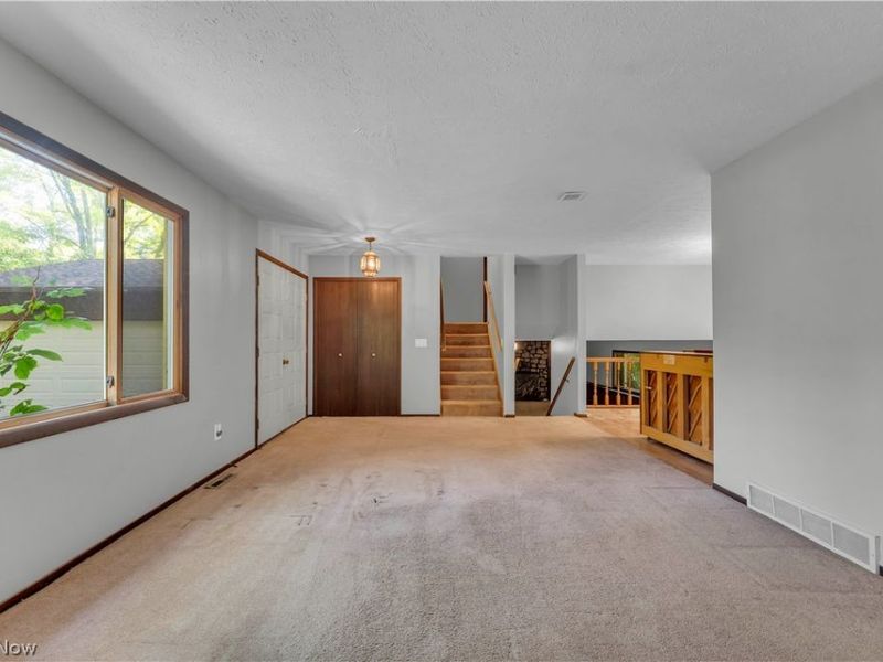 27371 Bagley Road, Olmsted Township, OH 44138 Photo 5