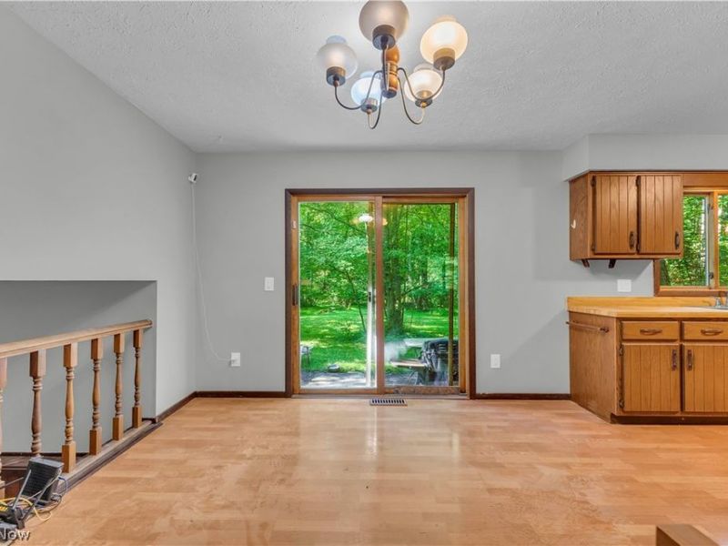 27371 Bagley Road, Olmsted Township, OH 44138 Photo 8