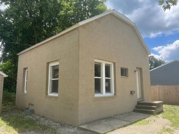 307 N Walnut Street, Bangor, MI 49013