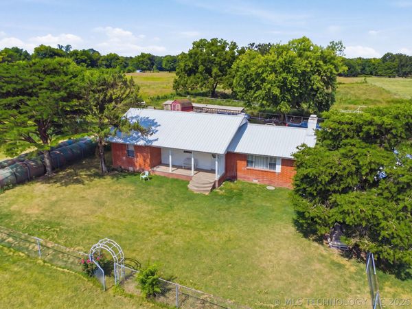 7703 N 447 Road , Spavinaw, OK 74366