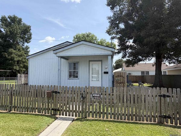 526 Locust St, Thibodaux, LA 70301