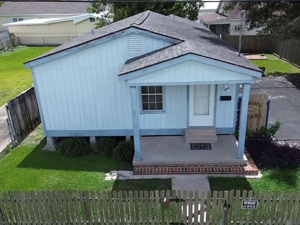526 Locust St, Thibodaux, LA 70301