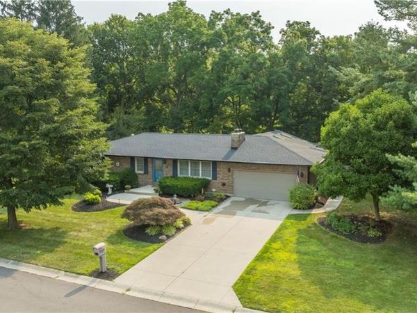 950 Suncrest Drive, Springfield, OH 45503