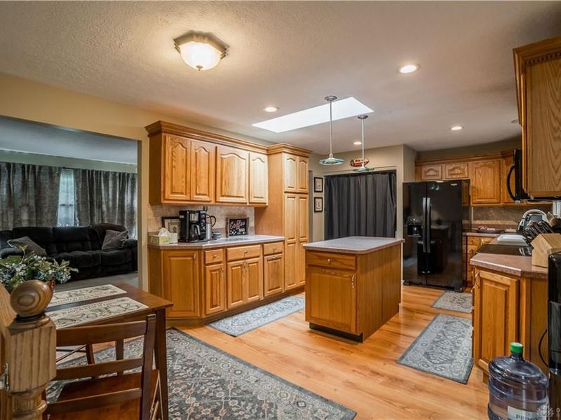 950 Suncrest Drive, Springfield, OH 45503 Photo 10