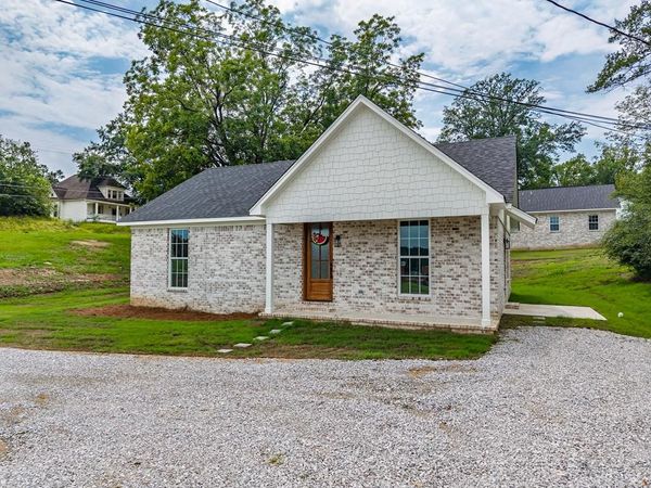 208 Market Street, Water Valley, MS 38965