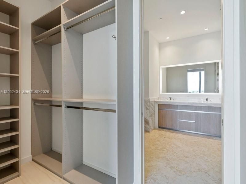 2811 S Bayshore Dr, Unit 5C, Coconut Grove, FL 33133 Photo