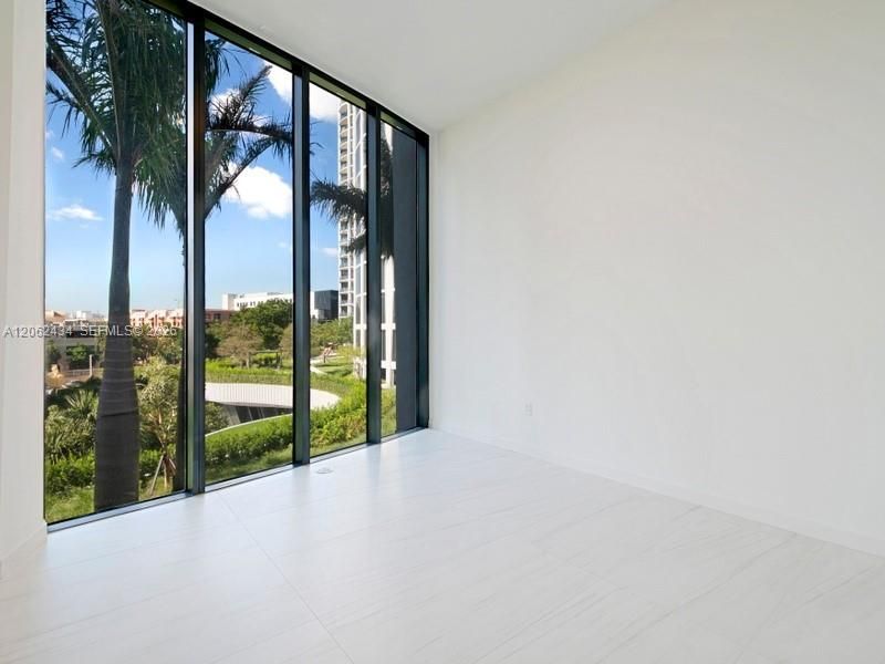 2811 S Bayshore Dr, Unit 5C, Coconut Grove, FL 33133 Photo