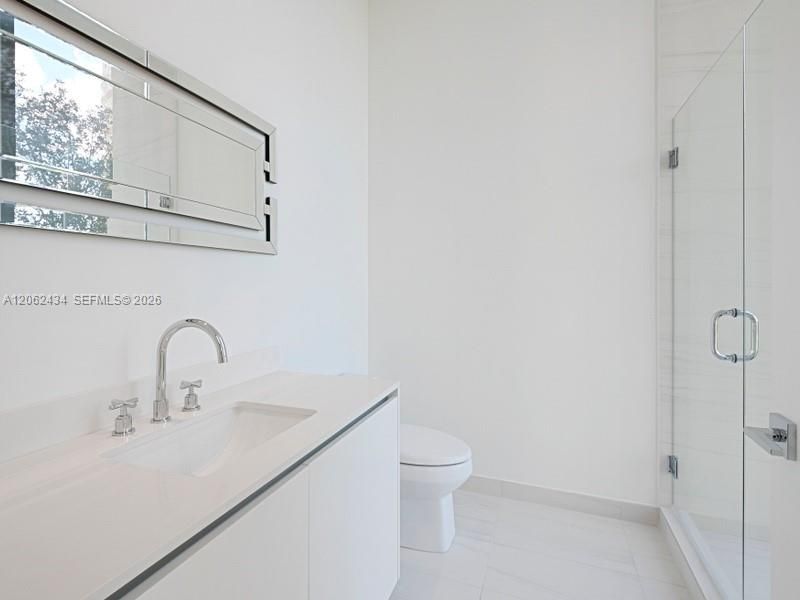 2811 S Bayshore Dr, Unit 5C, Coconut Grove, FL 33133 Photo