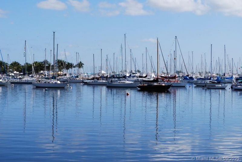 2811 S Bayshore Dr, Unit 5C, Coconut Grove, FL 33133 Photo