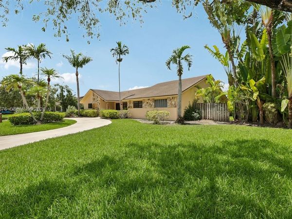 10501 SW 140th St, Miami, FL 33176