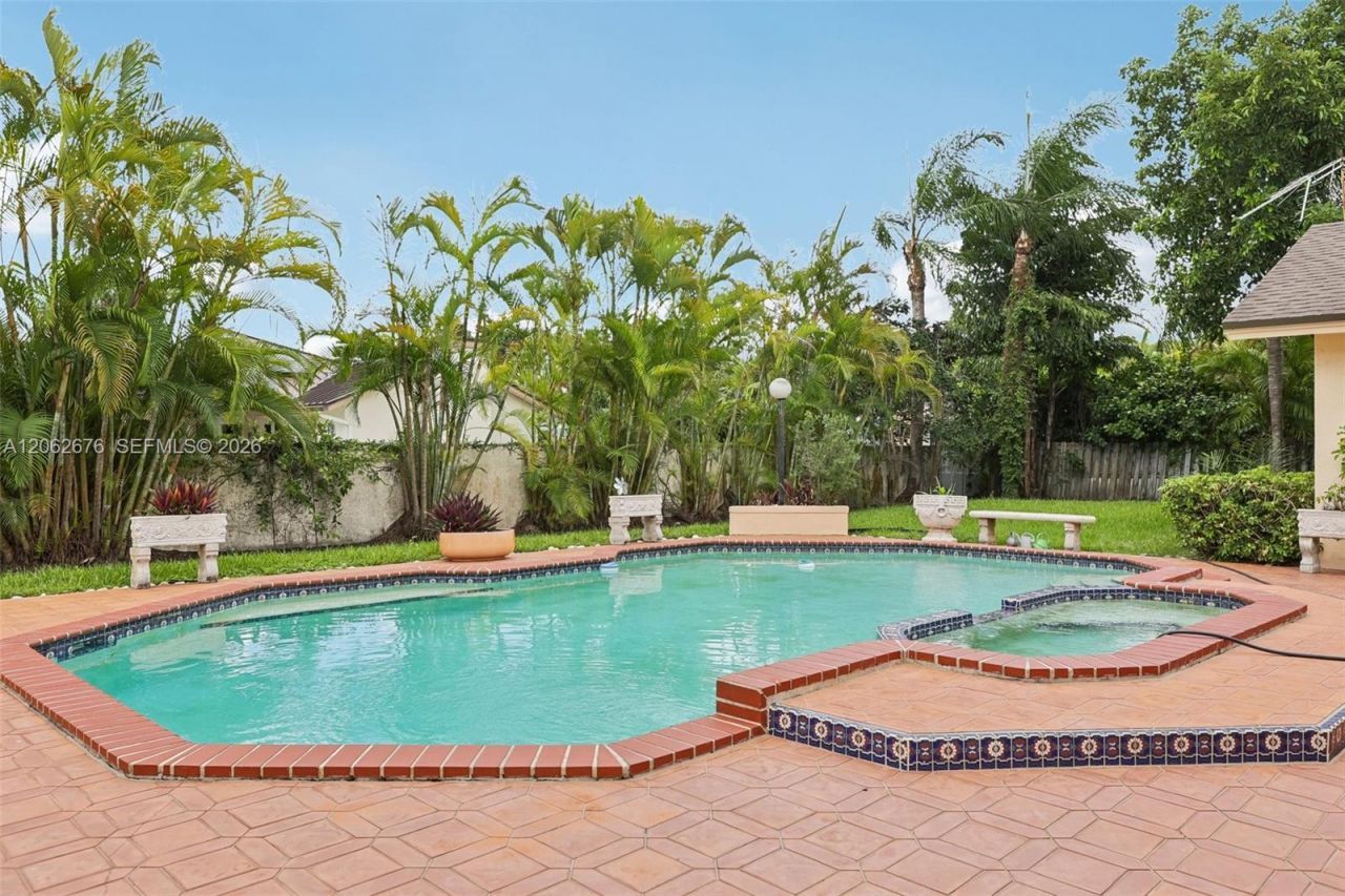 10501 SW 140th St, Miami, FL 33176 Photo