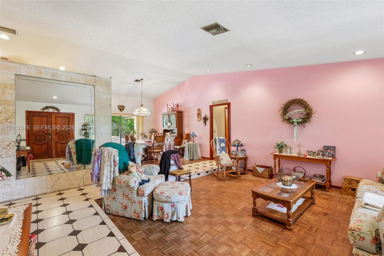10501 SW 140th St, Miami, FL 33176 Photo