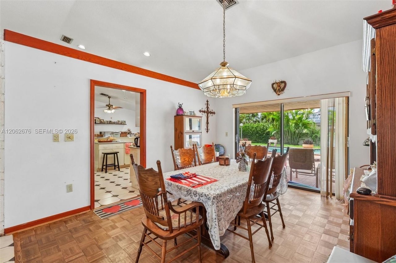 10501 SW 140th St, Miami, FL 33176 Photo