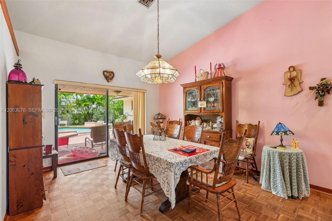 10501 SW 140th St, Miami, FL 33176 Photo