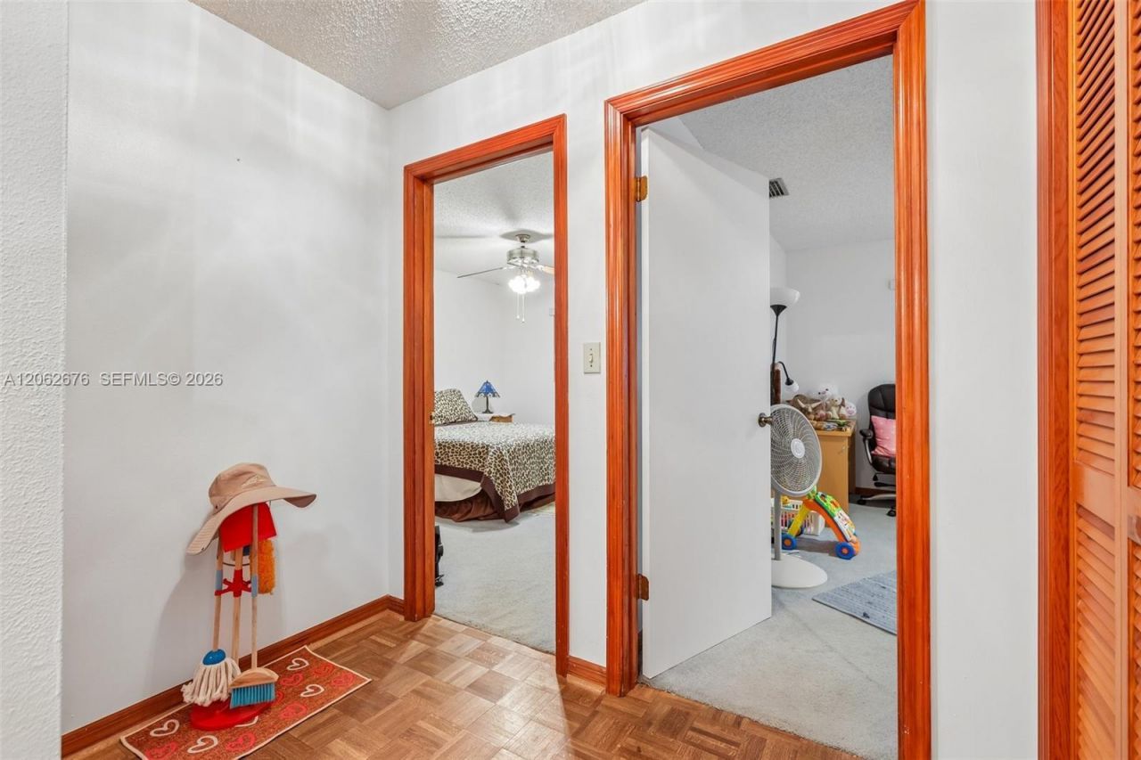 10501 SW 140th St, Miami, FL 33176 Photo
