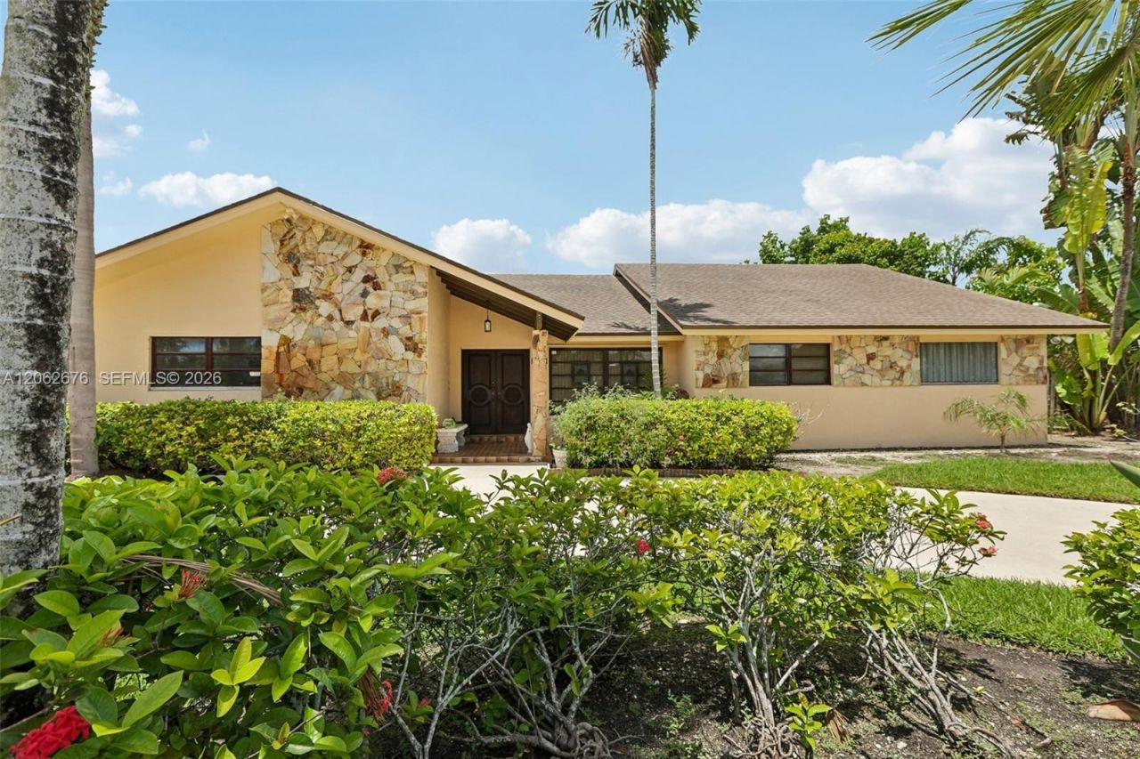 10501 SW 140th St, Miami, FL 33176 Photo