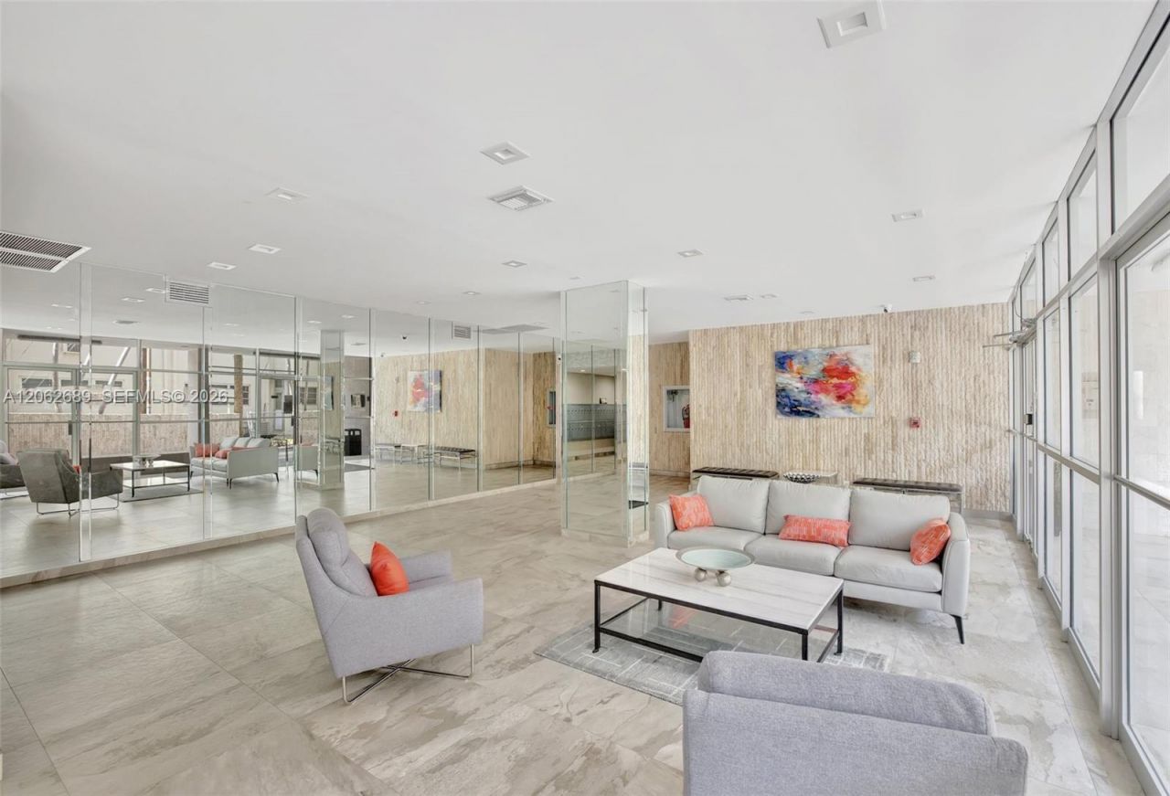 3113 S Ocean Dr, Unit 804, Hallandale Beach, FL 33009 Photo